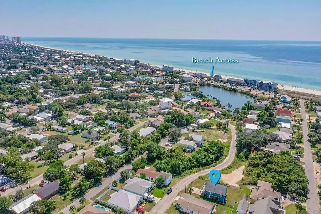 Дом отдыха Nearby Beach L Friends & Family L Pet-Friendly Панама-Сити США